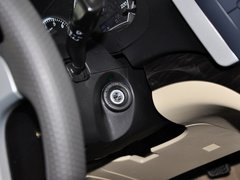 2013款 1.6L 手动 三厢旗舰版