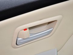 2013款 1.6L 手动 三厢旗舰版