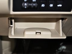 2013款 1.6L 手动 三厢旗舰版
