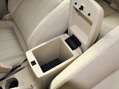 2013款 1.6L 手动 三厢旗舰版