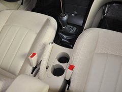 2013款 1.6L 手动 三厢旗舰版