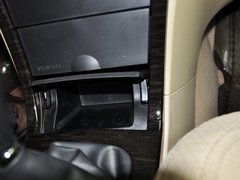 2013款 1.6L 手动 三厢旗舰版