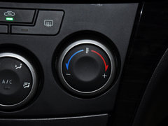 2013款 1.6L 手动 三厢风尚版