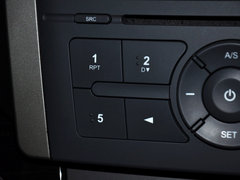 2013款 1.6L 手动 三厢风尚版