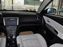 2013款 1.6L 手动 三厢风尚版