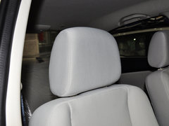 2013款 1.6L 手动 三厢风尚版