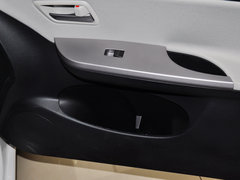 2013款 1.6L 手动 三厢风尚版