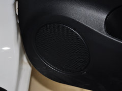 2013款 1.6L 手动 三厢风尚版