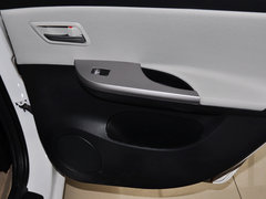 2013款 1.6L 手动 三厢风尚版