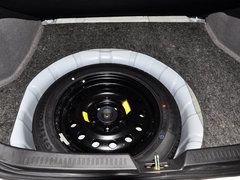 2013款 1.6L 手动 三厢风尚版