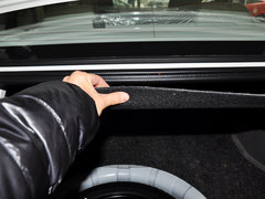 2013款 1.6L 手动 三厢风尚版