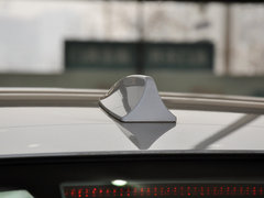 2013款 1.6L 手动 三厢风尚版