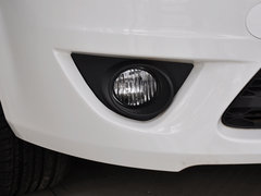 2013款 1.6L 手动 三厢风尚版