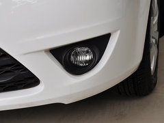 2013款 1.6L 手动 三厢风尚版