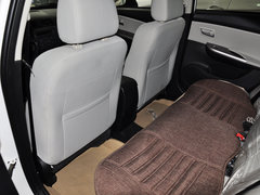 2013款 1.6L 手动 三厢风尚版