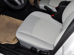 2013款 1.6L 手动 三厢风尚版