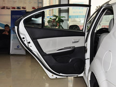 2013款 1.6L 手动 三厢风尚版