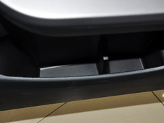 2013款 1.6L 手动 三厢风尚版