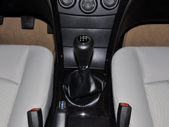 2013款 1.6L 手动 三厢风尚版