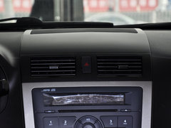 2013款 1.6L 手动 三厢风尚版
