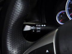 2013款 1.6L 手动 三厢风尚版