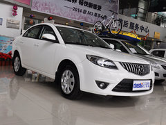 2013款 1.6L 手动 三厢风尚版
