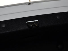2013款 1.6L 手动 三厢风尚版