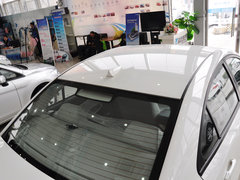 2013款 1.6L 手动 三厢风尚版