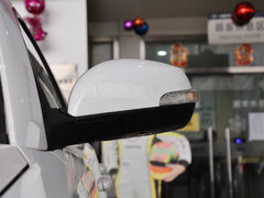 2013款 1.6L 手动 三厢风尚版