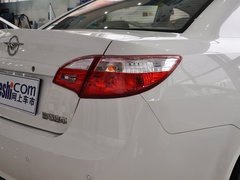 2013款 1.6L 手动 三厢风尚版