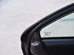 2013款 1.6L CVT 两厢精英版
