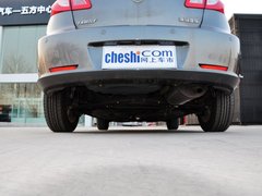 2013款 1.6L CVT 两厢精英版