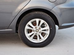2013款 1.6L CVT 两厢精英版
