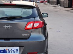 2013款 1.6L CVT 两厢精英版