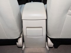 2013款 1.6L CVT 两厢精英版