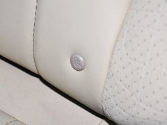 2013款 1.6L CVT 两厢精英版