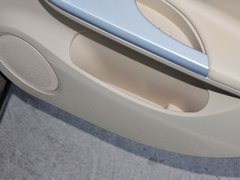 2013款 1.6L CVT 两厢精英版