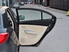 2013款 1.6L CVT 两厢精英版