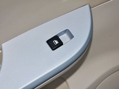 2013款 1.6L CVT 两厢精英版