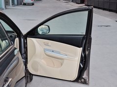 2013款 1.6L CVT 两厢精英版