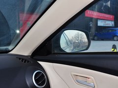 2013款 1.6L CVT 两厢精英版