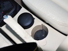 2013款 1.6L CVT 两厢精英版