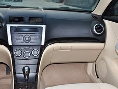 2013款 1.6L CVT 两厢精英版