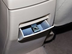 2013款 1.6L CVT 两厢精英版