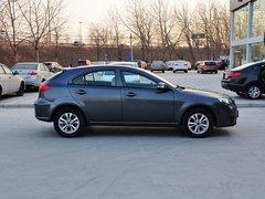 2013款 1.6L CVT 两厢精英版