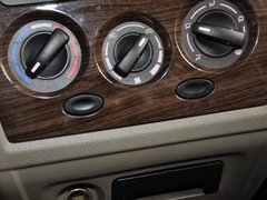 2013款 1.3L 手动 豪华型M13R
