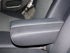 2013款 2.4L 手动 两驱标准型国V 5座