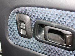 2013款 2.4L 手动 两驱标准型国V 5座