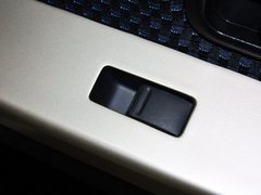 2013款 2.4L 手动 两驱标准型国V 5座