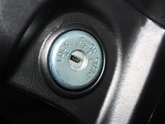 2013款 2.4L 手动 两驱标准型国V 5座